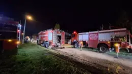 Erenler’de Ev Yangını: İki Katlı Ev Kül Oldu